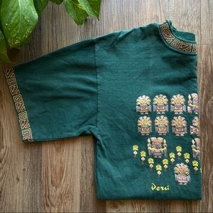 DO NOT BUY! PACKED AWAY AT THE MOMEBG | green t-shirt